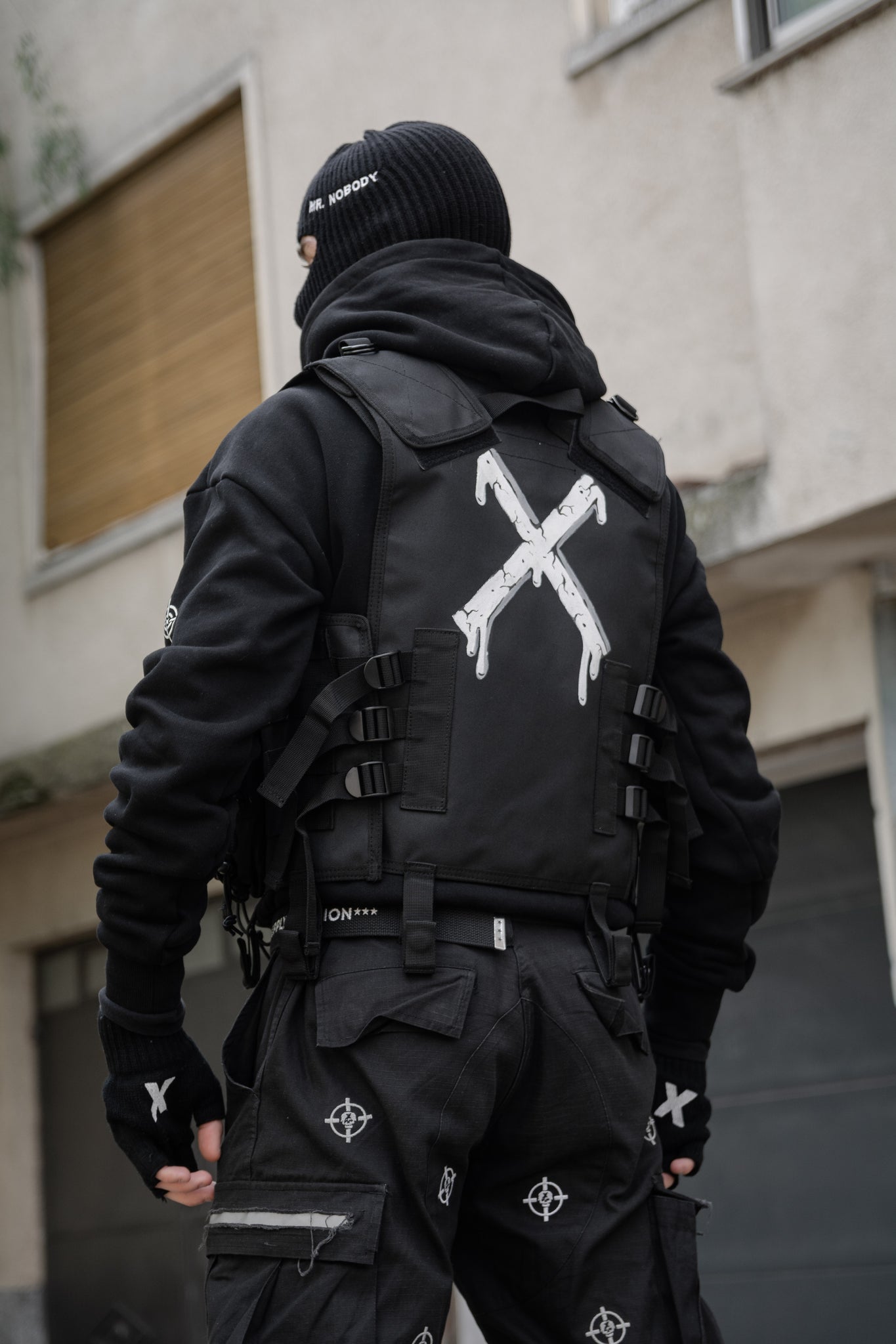 MILITARY VEST v1 – xndrops